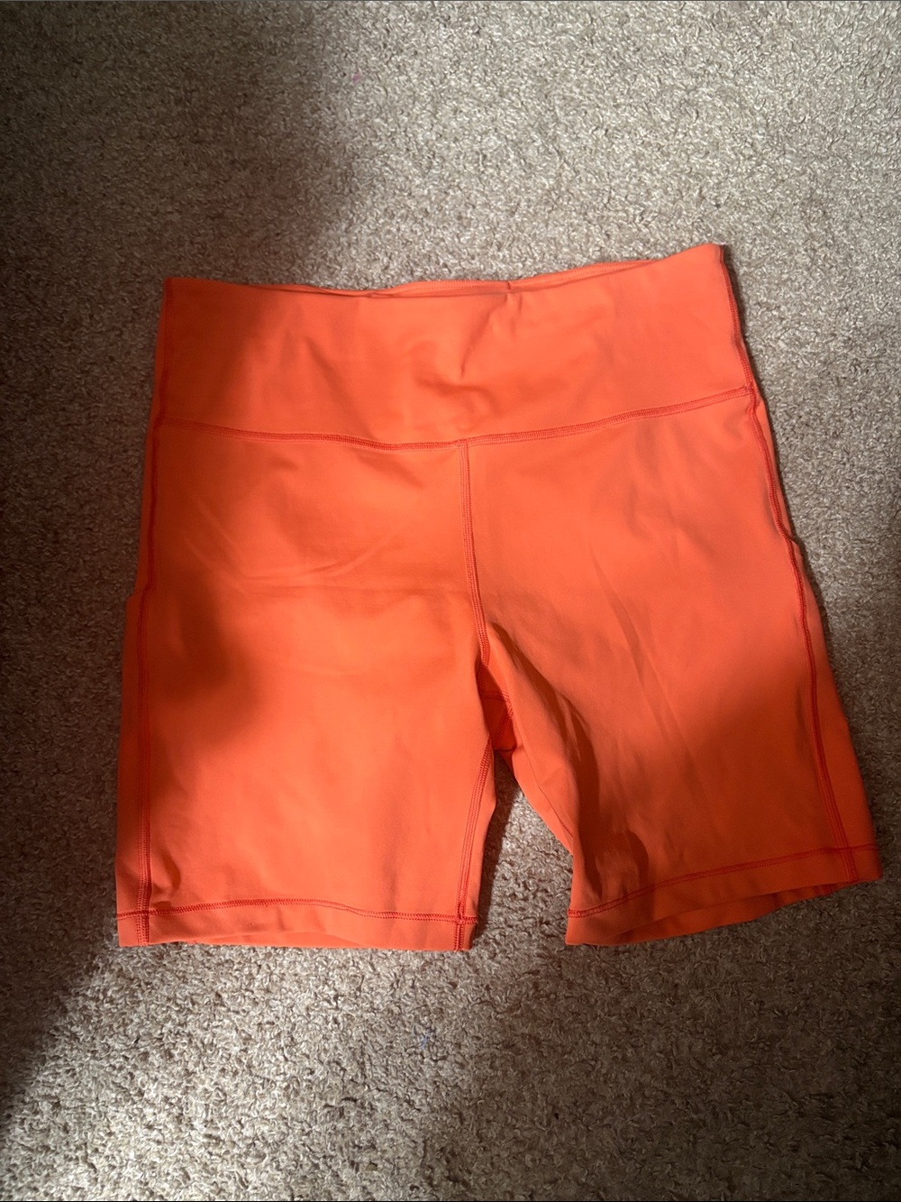 Athleta Ultimate Stash 7” Short Size Large